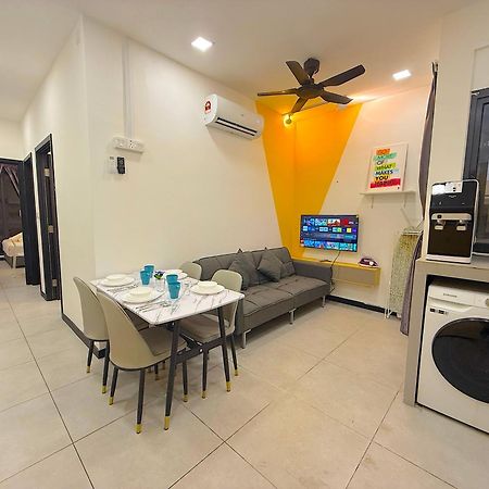 קואלה לומפור Neu Suites By Serenity Vacation Homes מראה חיצוני תמונה